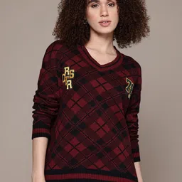 The Roadster Lifestyle Co. Acrylic Applique Checked Pullover-3