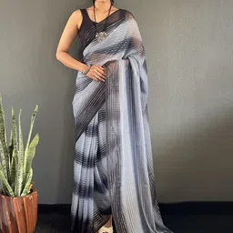 HERE&NOW Striped Saree With Blouse Piece-picture-11