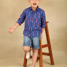 Fabindia Boys Spread Collar Abstract Printed Cotton Casual Shirt-image-94