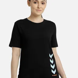 hummel Women Black Printed Cotton Pure Cotton T-shirt-image-28