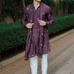 UNCUFFED Men Embroidered Flared Sleeves Anarkali Kurta-picture-21