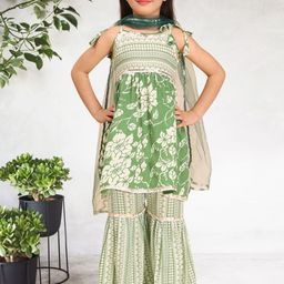 Cutiekins Girls Floral Printed Gotta Patti Kurta With Sharara & Dupatta-image-99