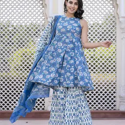KALINI Women Floral Printed Regular Pure Cotton Kurta with Palazzos & With Dupatta-11