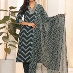 AAYUFAB Floral Printed V-Neck Sequinned Straight Kurta With Trousers & Dupatta-picture-22