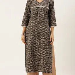 Fourleaf Women Ethnic Motifs Printed Regular Pure Cotton Kurta with Trousers-picture-38