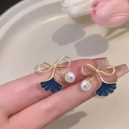 SZN Classic Studs Earrings-17