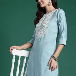 Indo Era Women Ethnic Motifs Yoke Design Regular Thread Work Kurta with Trousers-image-56