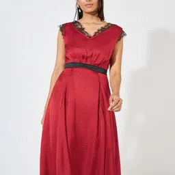 Styli Sleeveless V Neck Lace Detailed A Line Midi Dress-image-60