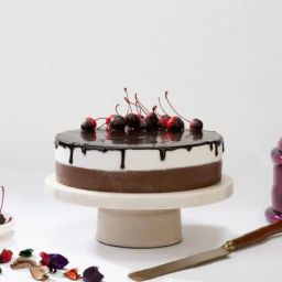 Vanilla Chocolate Mousse Cake (1 Kg)-66