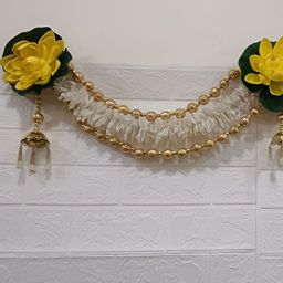 Nutts White & Yellow Lotus With Papergajra Bandhanwar Festive Decor-image-16