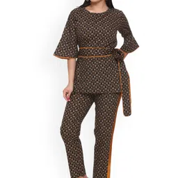 BeriBlu Geometric Printed Round Neck Pure Cotton Printed Top With Trouser-picture-21