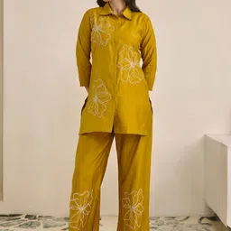 WOMEN PLUS Moh Collection Plus Size Embroidered Shirt Collar Tunic With Trousers Co-Ords-picture-41