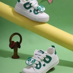 TRUFFLE COLLECTION Panda Applique Detailed Lace Ups Sneakers - Green-image-79