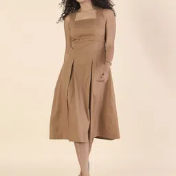 PowerSutra Fit & Flare Midi Dress-picture-14
