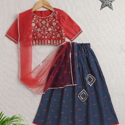 The Magic Wand Girls Floral Embroidered Zari Ready to Wear Lehenga & Blouse With Dupatta-picture-40