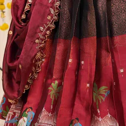 Fabcartz Thread Work Semi-Stitched Lehenga & Unstitched Blouse With Dupatta image 3