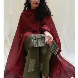 Banana Labs Checked Dupatta image 5