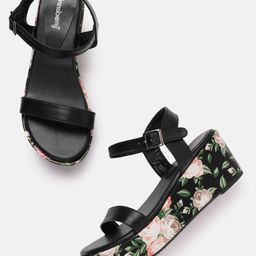 DressBerry Floral Printed Printed Wedges-43