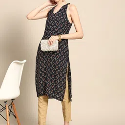 Anouk Women Navy Blue & Red Ethnic Motifs Printed Kurta-12