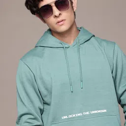 Roadster Men Printed Hooded Sweatshirt-image-9