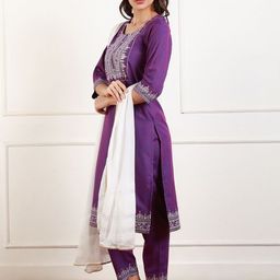 DUMMY SHAPE Checked Round Neck Thread Work Straight Kurta With Trousers & Dupatta image 5