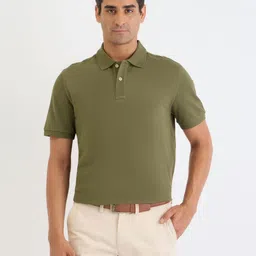 GANT Men Olive Solid Polo Collar Short Sleeves Polo T-Shirt-image-9