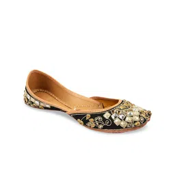 DESI COLOUR Women Black Embellished Leather Mojaris-image-31