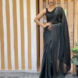 DIVASTRIWomen Pure Chiffon Striped Zari Saree-image-94