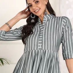 Tzelynn Striped Pure Cotton Mandarin Collar Anarkali Kurta-33