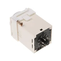 RS PRO Single Function Timer Relay Panel Mount 24 V DC 2 x SPDT Model No. 1792926 image 4