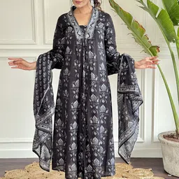 Happy Design Floral Printed Square Neck Pure Cotton Anarkali With Trousers & Dupatta-image-80