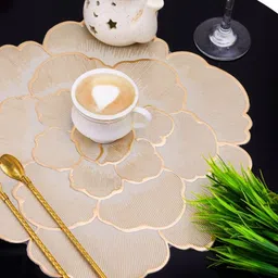 star weaves Table Placemat Set of 6Rose Shaped Table Placemats image 3