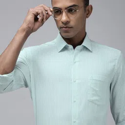 Arrow Manhattan Slim Fit Self-Striped Pure Cotton Formal Shirt-picture-38