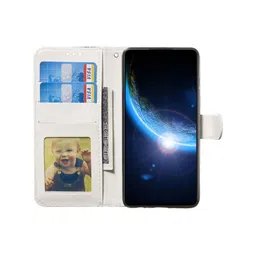 PEEPERLY Abstract Printed iPhone 16 Flip Case Mobile Accessories image 2