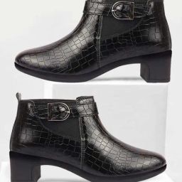 Fausto Women's Black Chelsea Boots-image-95