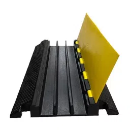 IO AUDIO TECHNOLOGIES Cable Protector, 3-Ch, 3Ft, Black/Yellow, CSL20103-03-27