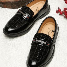 Tiny Bugs Metal Applique Detailed Sequins Embellished Slip On Loafers - Black-image-13