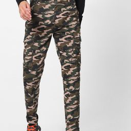Celio Men Green Printed Slim Fit Cargos Trousers-image-26