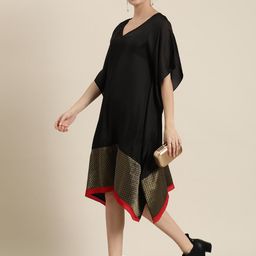 Qurvii Desi V-Neck Kaftan Dress With Brocade Hem-picture-58