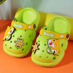 PASSION PETALS Sea Life Theme Applique Detailed Back Strap Closure Clogs - Green-picture-27