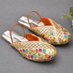 Little Palz Floral Shaped Sequins Embellished Mojaris - Golden-picture-11