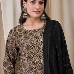 Anouk Women Floral Embroidered Regular Mirror Work Chanderi Silk Kurta with Trousers & With Dupatta-image-17