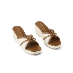 Chaal Chalan Atreyi Wedges-picture-37