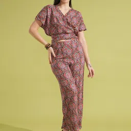 Globus Floral Printed V-Neck Top With Trousers-picture-43