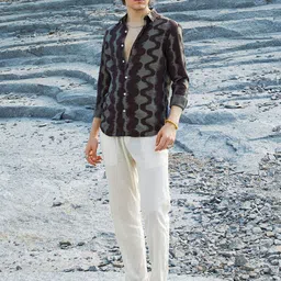 Campus Sutra Men Comfort Opaque Printed Casual Shirt-picture-6