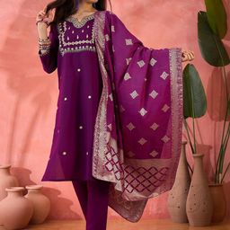 HERE&NOW Floral Embroidered Notch Neck Sequinned Straight Kurta With Trousers & Dupatta-image-42