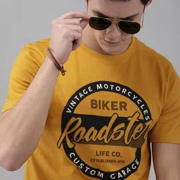 Roadster Men Mustard Yellow Printed Round Neck Pure Cotton T-shirt-image-15