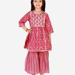 Superminis Three Fourth Sleeves Paisley Motif  Kurti And Chevron Sharara Set -Pink-image-58