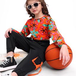 OLLINGTON ST. Cotton Floral Printed Full Sleeves Sweatshirt & Joggers Set - Multicolor & Black-image-4