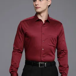 Louis Philippe Solid Slim Fit Formal Shirt-image-30
